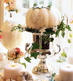 white pumpkin wedding centerpieces